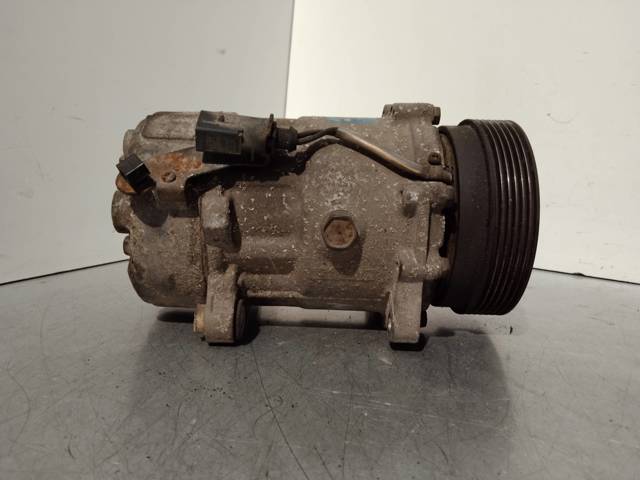Sprężarka klimatyzacji 7M3820803A VAG