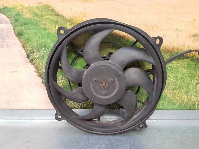 Wentylator elektryczny układu chłodzenia kompletny (silnik+wirnik) 7M3959455A VAG