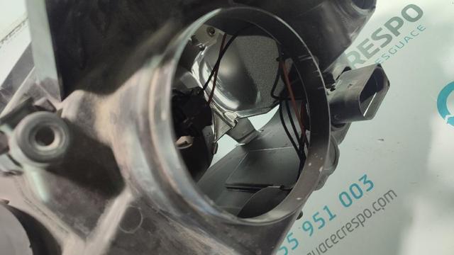 Reflektor prawy 7M5113W029AA FORD