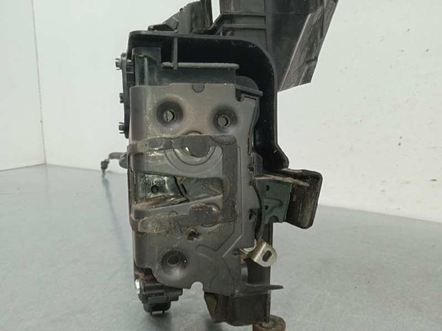 7M5AR21812AA Ford