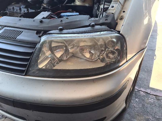 Reflektor lewy 7M7941015N VAG