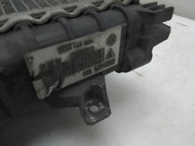 Chłodnica silnika 7P0121253A VAG