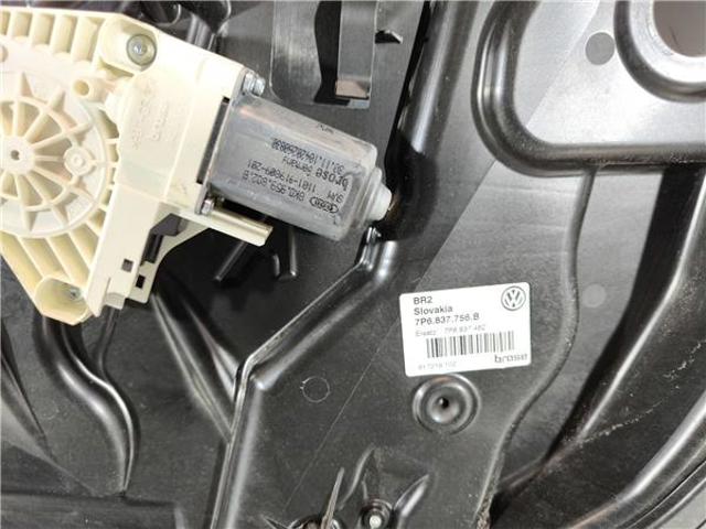 Mechanizm podnoszenia szyby drzwi przednich prawych 7P6837756B VAG