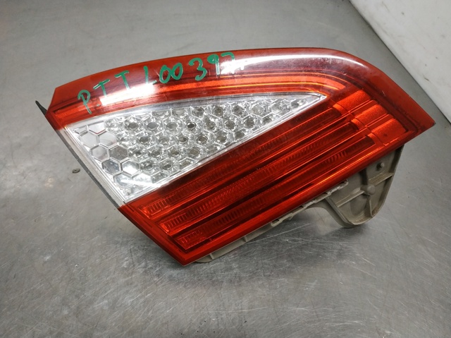 Lampa zespolona tylna lewa wewnętrzna 7S7113A603A FORD