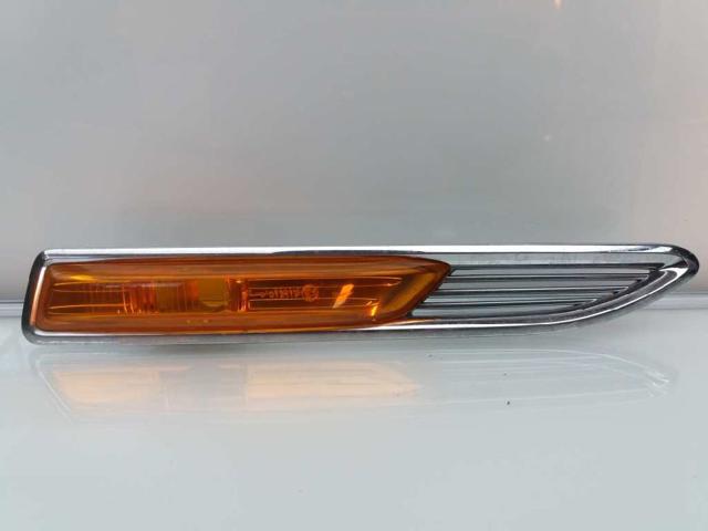 Kierunkowskaz prawy 7S7113K354AD FORD