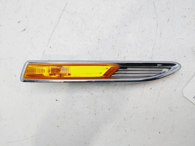Kierunkowskaz prawy 7S7113K354AD FORD
