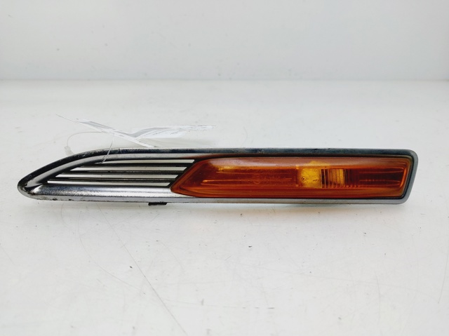 Kierunkowskaz prawy 7S7113K354AD FORD