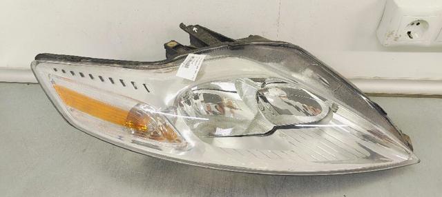 Reflektor prawy 7S7113W029EF FORD
