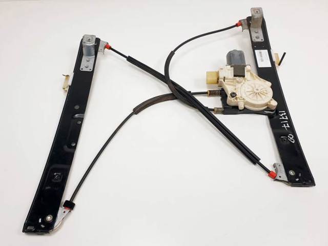 Mechanizm podnoszenia szyby drzwi przednich prawych 7S71A23200BL FORD
