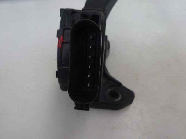 Pedał przyspieszenia (gazu) 7T119F836CD FORD