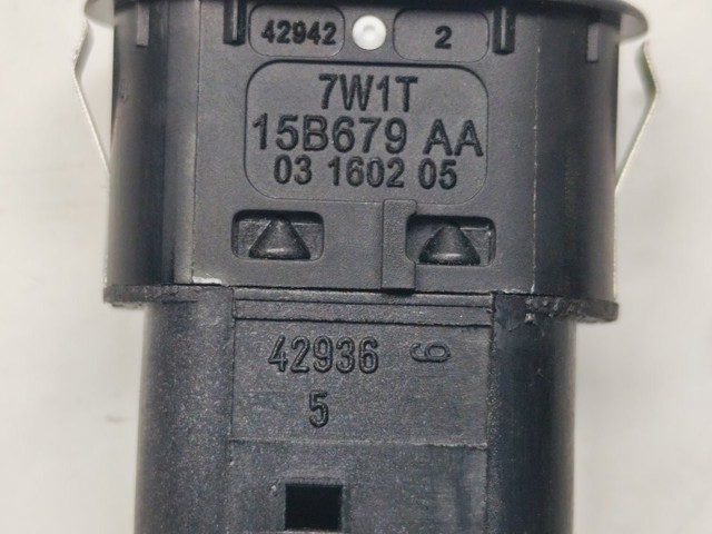 7W1T15B679AA Land Rover