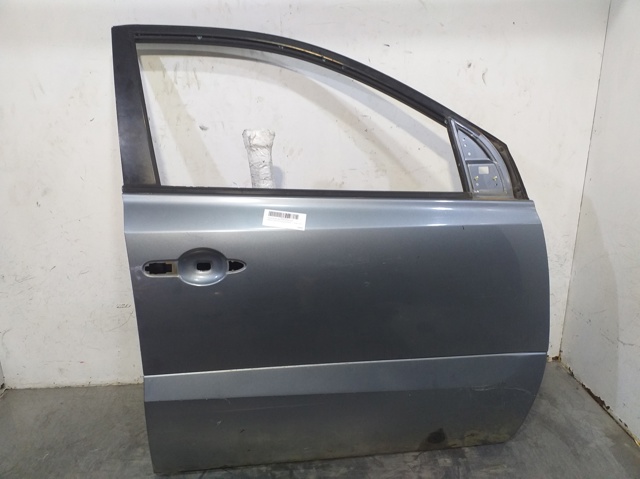 Drzwi przednie prawe 801000030R RENAULT