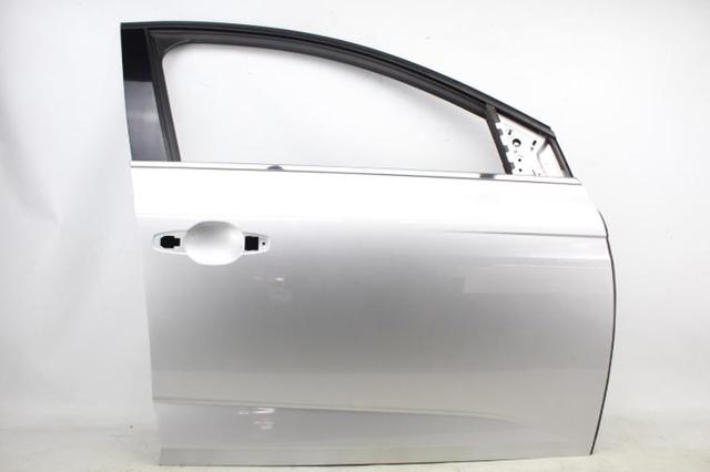 Drzwi przednie prawe 801001148R RENAULT