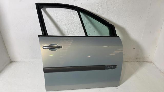Drzwi przednie prawe 801002354R RENAULT