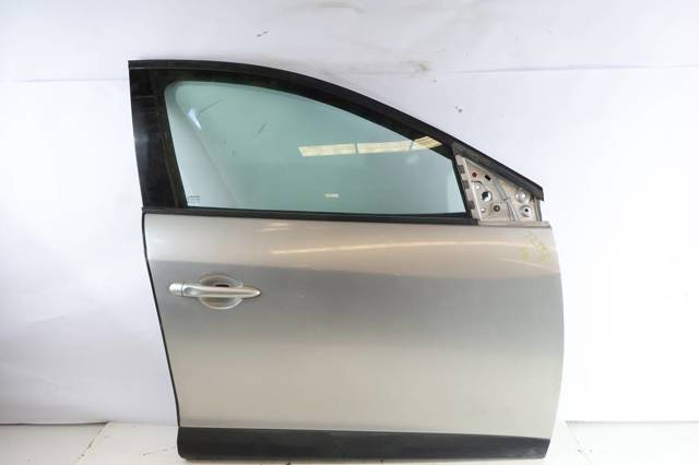 Drzwi przednie prawe 801003028R RENAULT