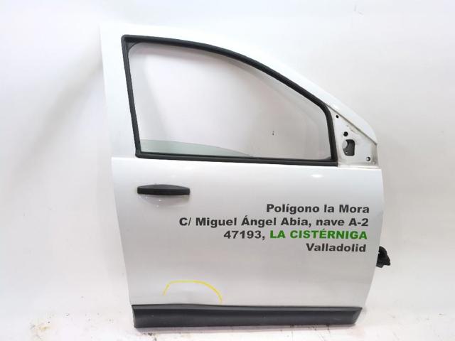 Drzwi przednie prawe 801008218R RENAULT