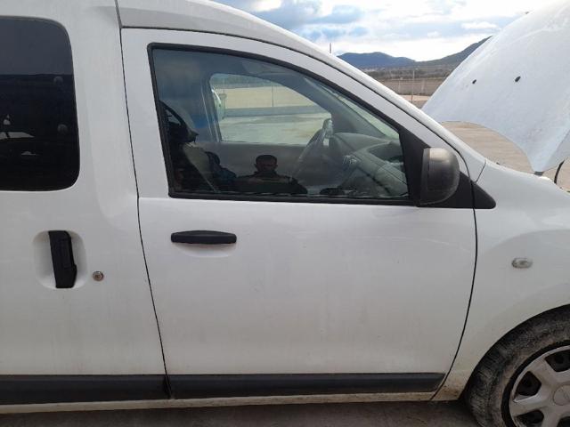 Drzwi przednie prawe 801008218R RENAULT