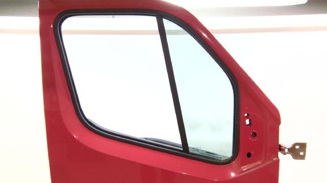 Drzwi przednie prawe 801009976R RENAULT