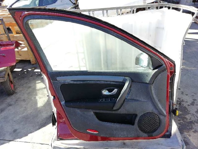 Drzwi przednie lewe 801010025R RENAULT