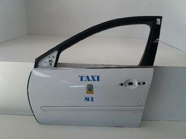 Drzwi przednie lewe 801010025R RENAULT