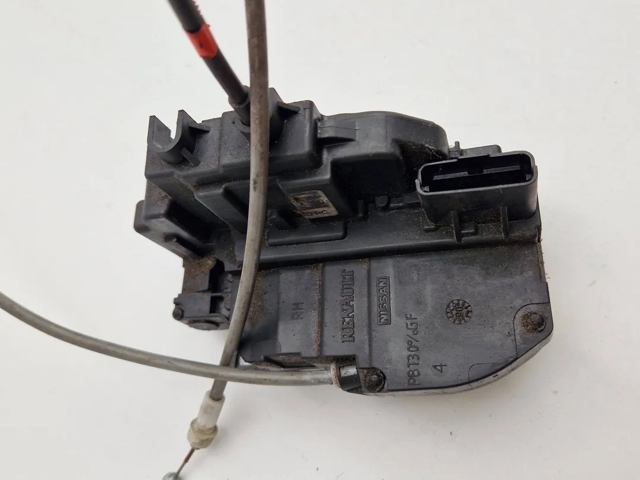 Zamek drzwi przednich prawych 805009U100 NISSAN