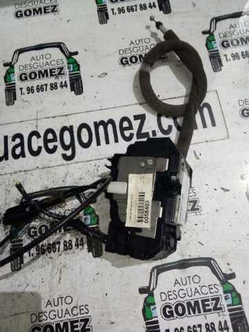 Zamek drzwi przednich prawych 80500AX11A NISSAN
