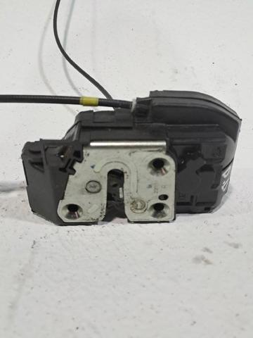 Zamek drzwi przednich prawych 80500AX11A NISSAN