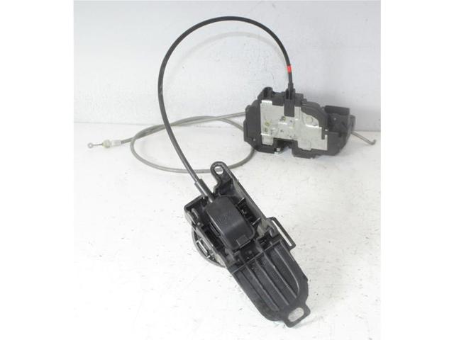 Zamek drzwi przednich lewych 805019U100 NISSAN