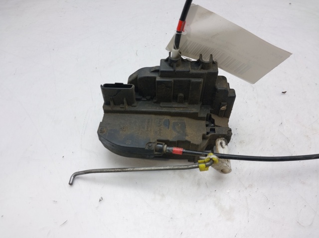 Zamek drzwi przednich lewych 805019U10C NISSAN
