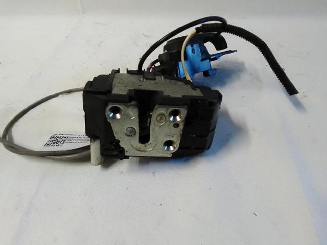 Zamek drzwi przednich lewych 805019U10C NISSAN