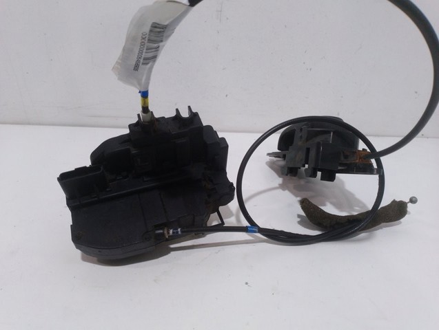 Zamek drzwi przednich lewych 805019U10C NISSAN