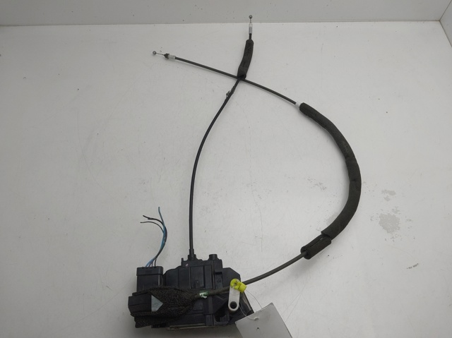 Zamek drzwi przednich lewych 80501BA60C NISSAN