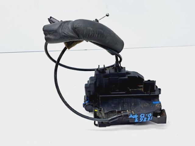 Zamek drzwi przednich prawych 805020006R RENAULT