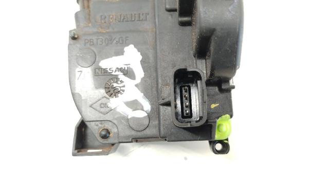 Zamek drzwi przednich prawych 805020006R RENAULT