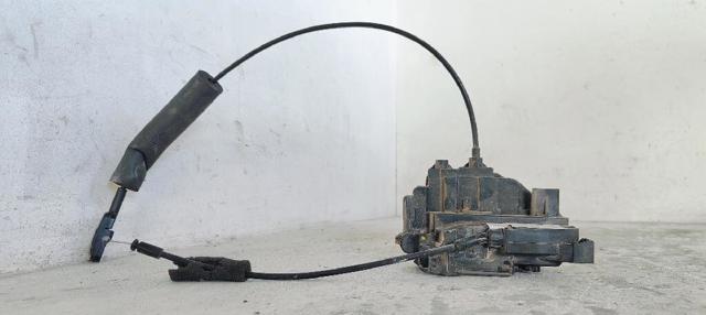 Zamek drzwi przednich prawych 805020006R RENAULT