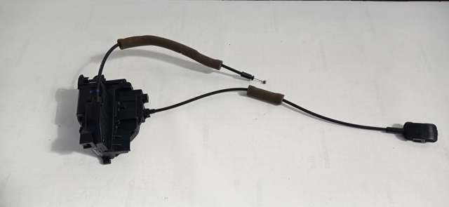 Zamek drzwi przednich prawych 805020009R RENAULT