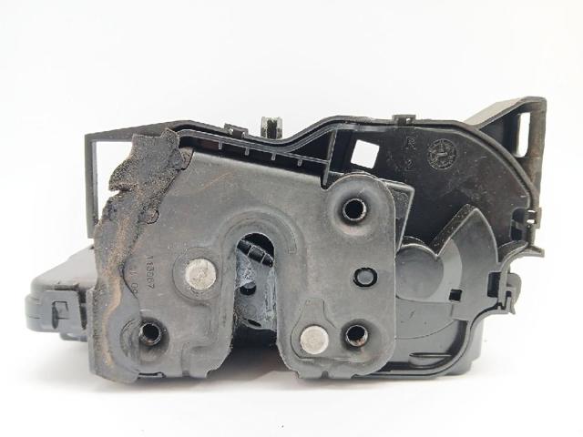Zamek drzwi przednich prawych 805021559R RENAULT