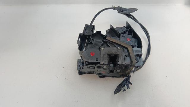 Zamek drzwi przednich prawych 805021559R RENAULT