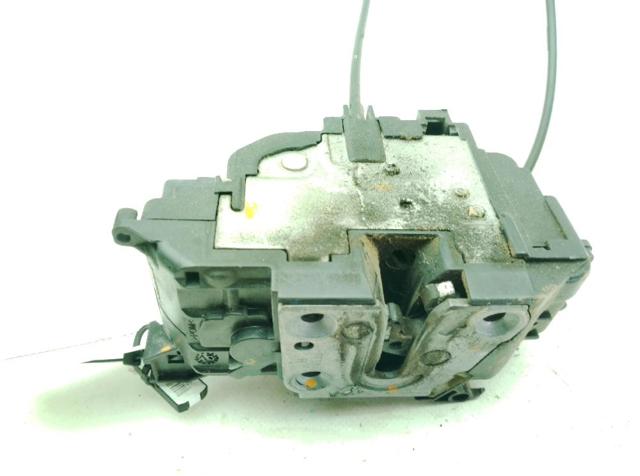 Zamek drzwi przednich prawych 805022622R RENAULT