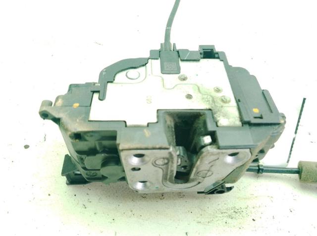 Zamek drzwi przednich prawych 805022622R RENAULT