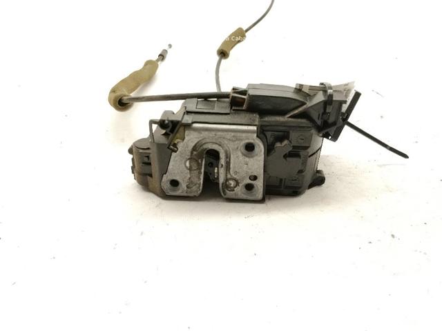 Zamek drzwi przednich prawych 805022622R RENAULT