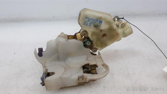 Zamek drzwi przednich prawych 805022Y910 NISSAN