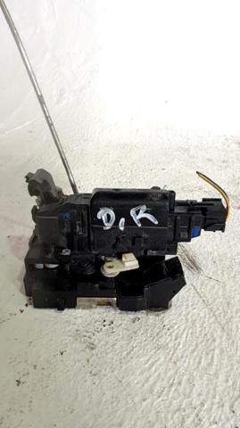 Zamek drzwi przednich prawych 805025267R RENAULT