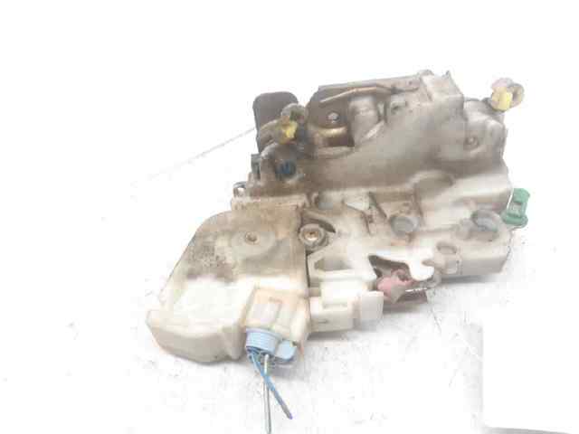 Zamek drzwi przednich prawych 805025P01A NISSAN