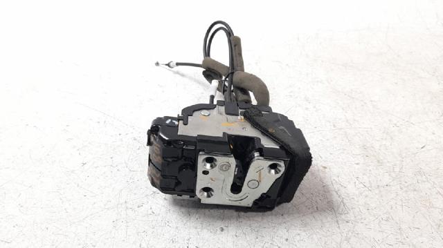 Zamek drzwi przednich prawych 805025P01A NISSAN