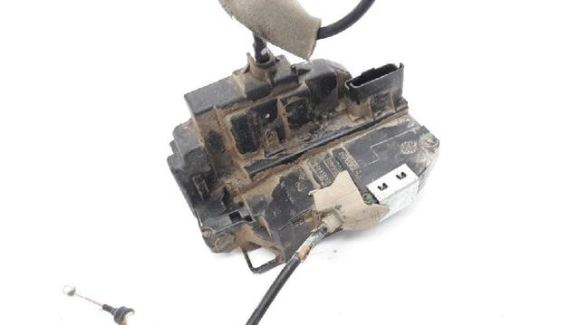 Zamek drzwi przednich prawych 805025P01A NISSAN