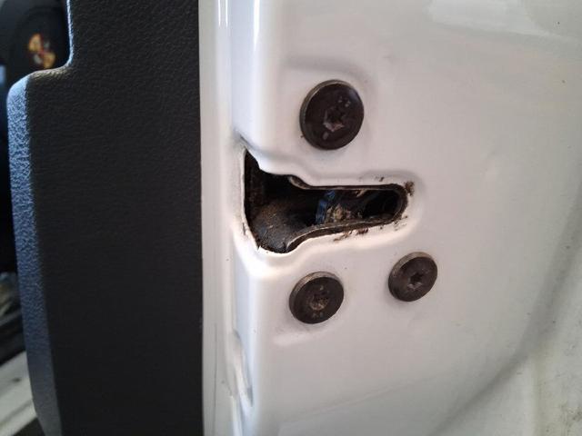 Zamek drzwi przednich prawych 805026816R RENAULT