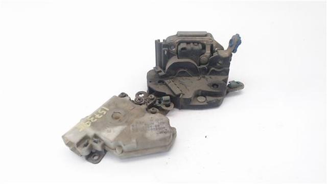 Zamek drzwi przednich prawych Nissan Almera 2 N16