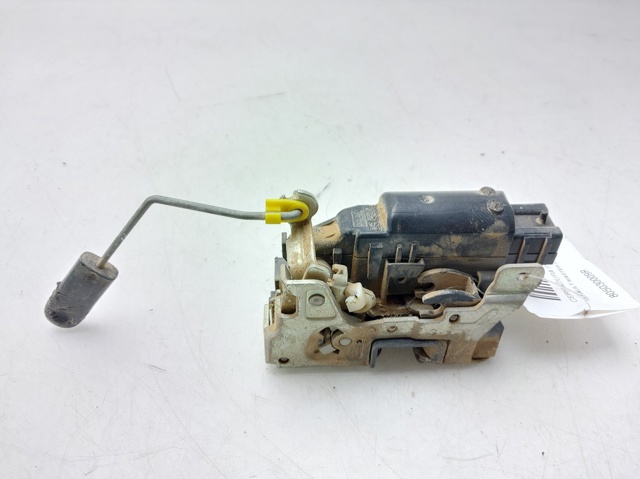 Zamek drzwi przednich lewych 805030009R RENAULT
