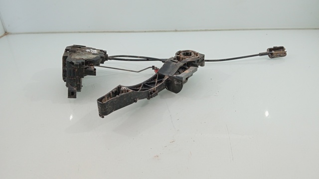 Zamek drzwi przednich lewych 805030009R RENAULT